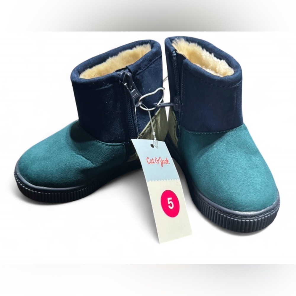 Size 5 Cat & Jack Kids' Blue and Teal Boots